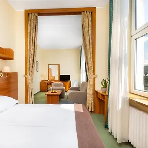Hotel Millennium, Boedapest